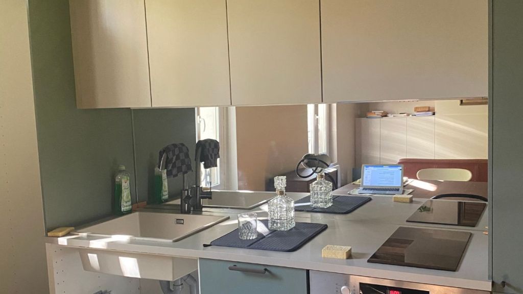 Les avantages d’une crédence miroir pour votre cuisine